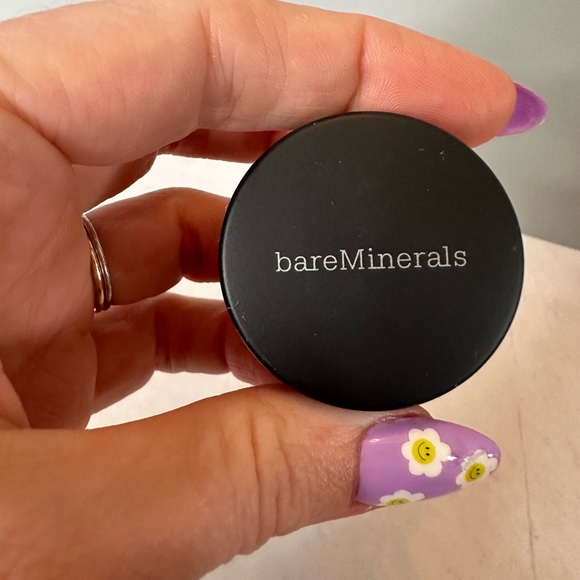 BareMinerals Turn On Multi-tasking Highlighter in TURN ON GOLD - Picture 5 of 6